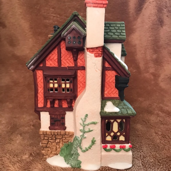 Ruth Marion Scotch Woolens Dept56 Heritage Village - Picture 6 of 8